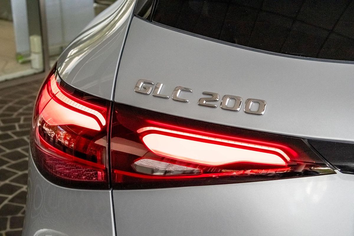 X254 806MY GLC200 WAG 9G 9sp 2 0T/17kW