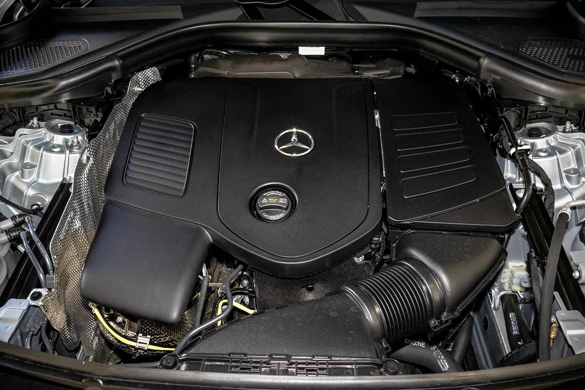 X254 806MY GLC200 WAG 9G 9sp 2 0T/17kW