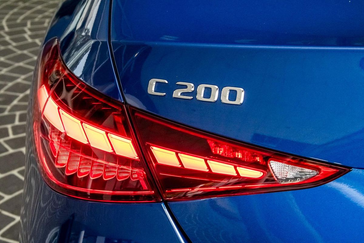 W206 804MY C200 SED 4dr 9G 9sp 1.5T/15kW