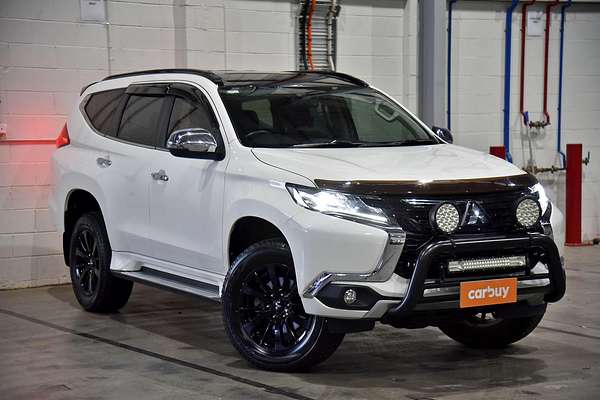 2019 Mitsubishi Pajero Sport Black Edition QE