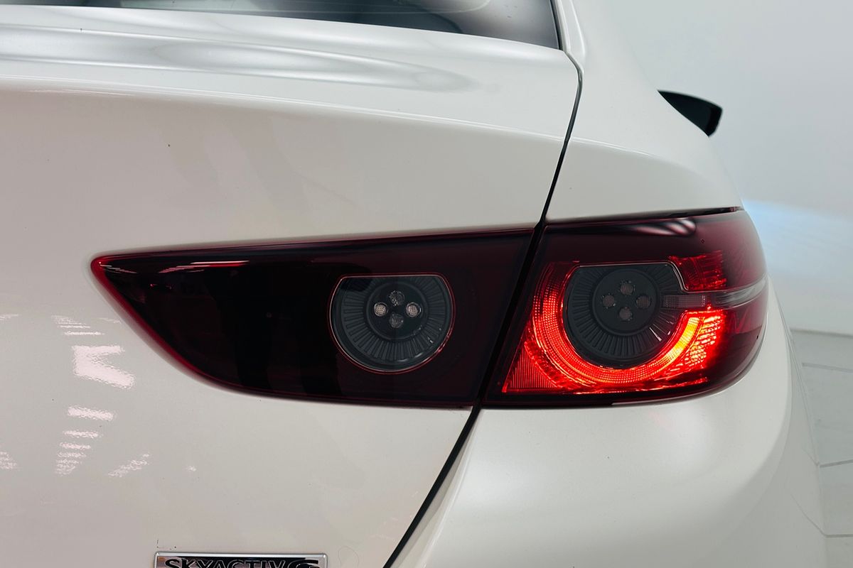 MAZDA3 N 6AUTO SEDAN G20 EVOLVE