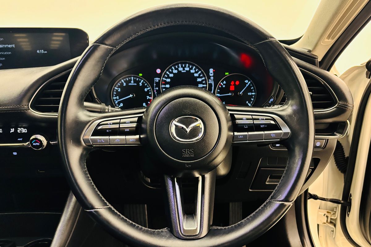 MAZDA3 N 6AUTO SEDAN G20 EVOLVE