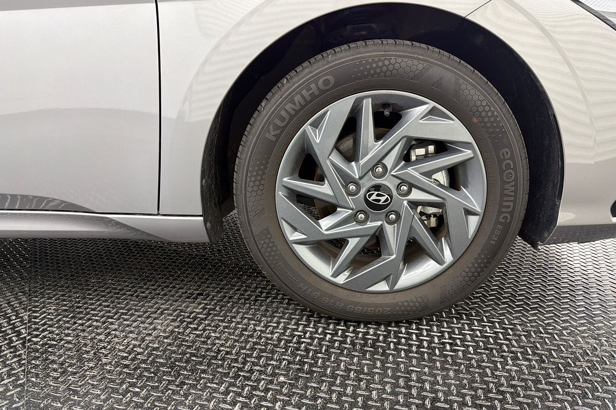 2025 Hyundai i30 Elite Hybrid CN7.V2