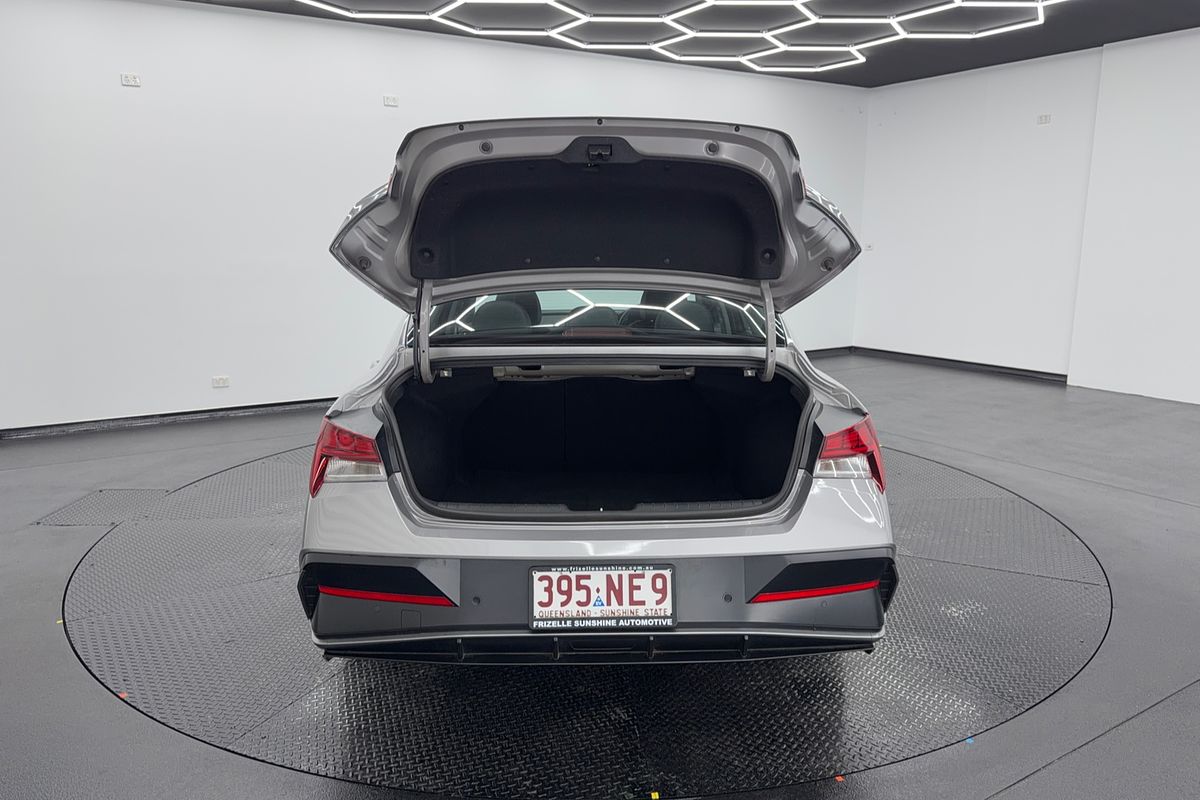 2025 Hyundai i30 Elite Hybrid CN7.V2