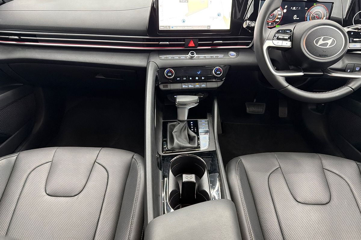 2025 Hyundai i30 Elite Hybrid CN7.V2