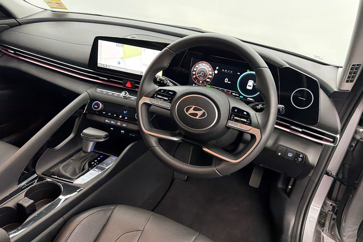 2025 Hyundai i30 Elite Hybrid CN7.V2