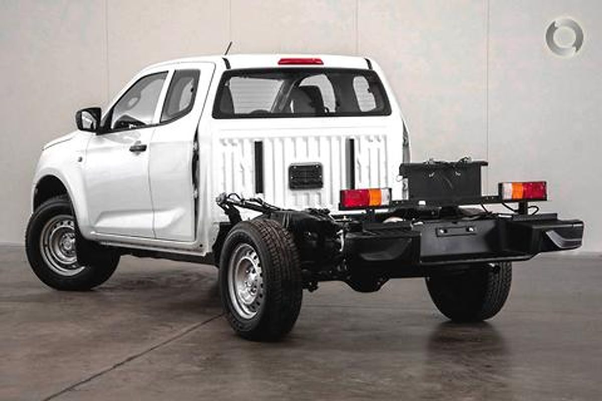 2026 Isuzu D-MAX SX High Ride Rear Wheel Drive