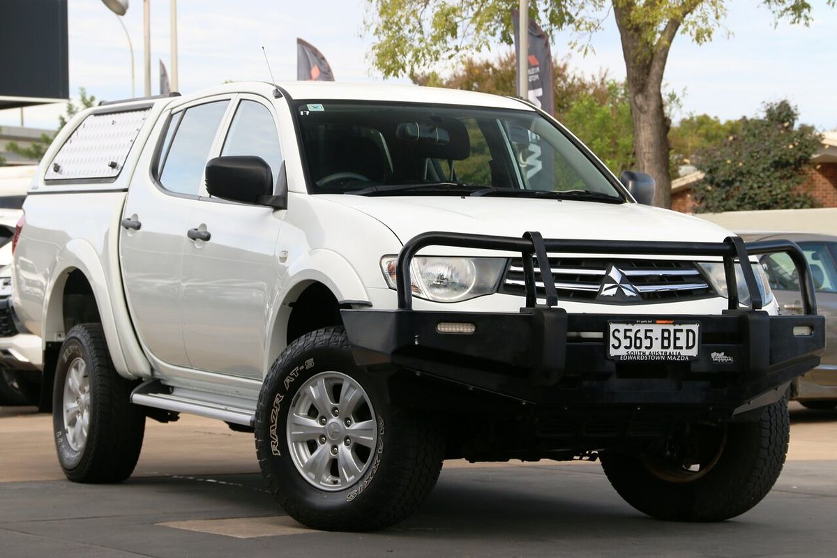 2015 Mitsubishi Triton GLX MN 4X4