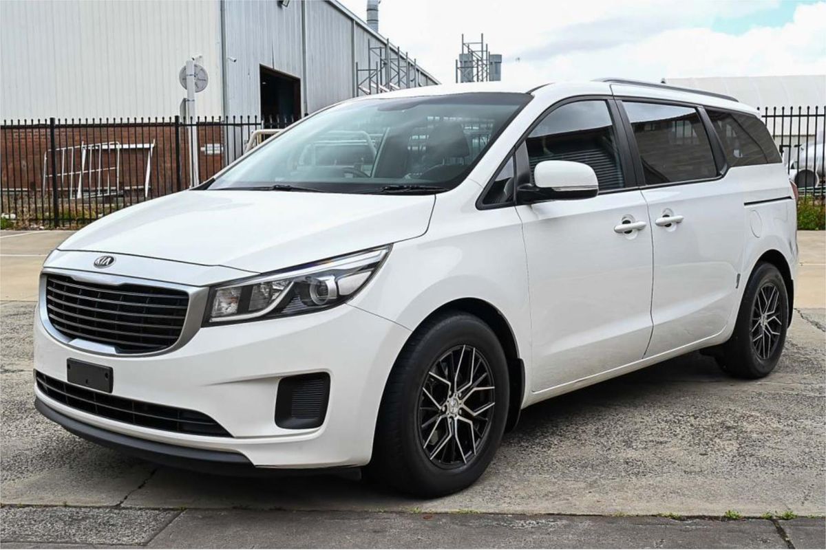 2018 Kia Carnival S YP