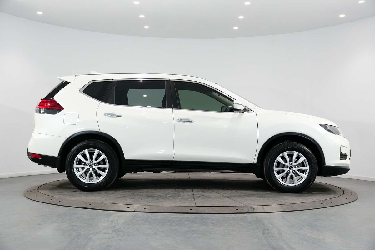 2022 Nissan X-TRAIL ST T32