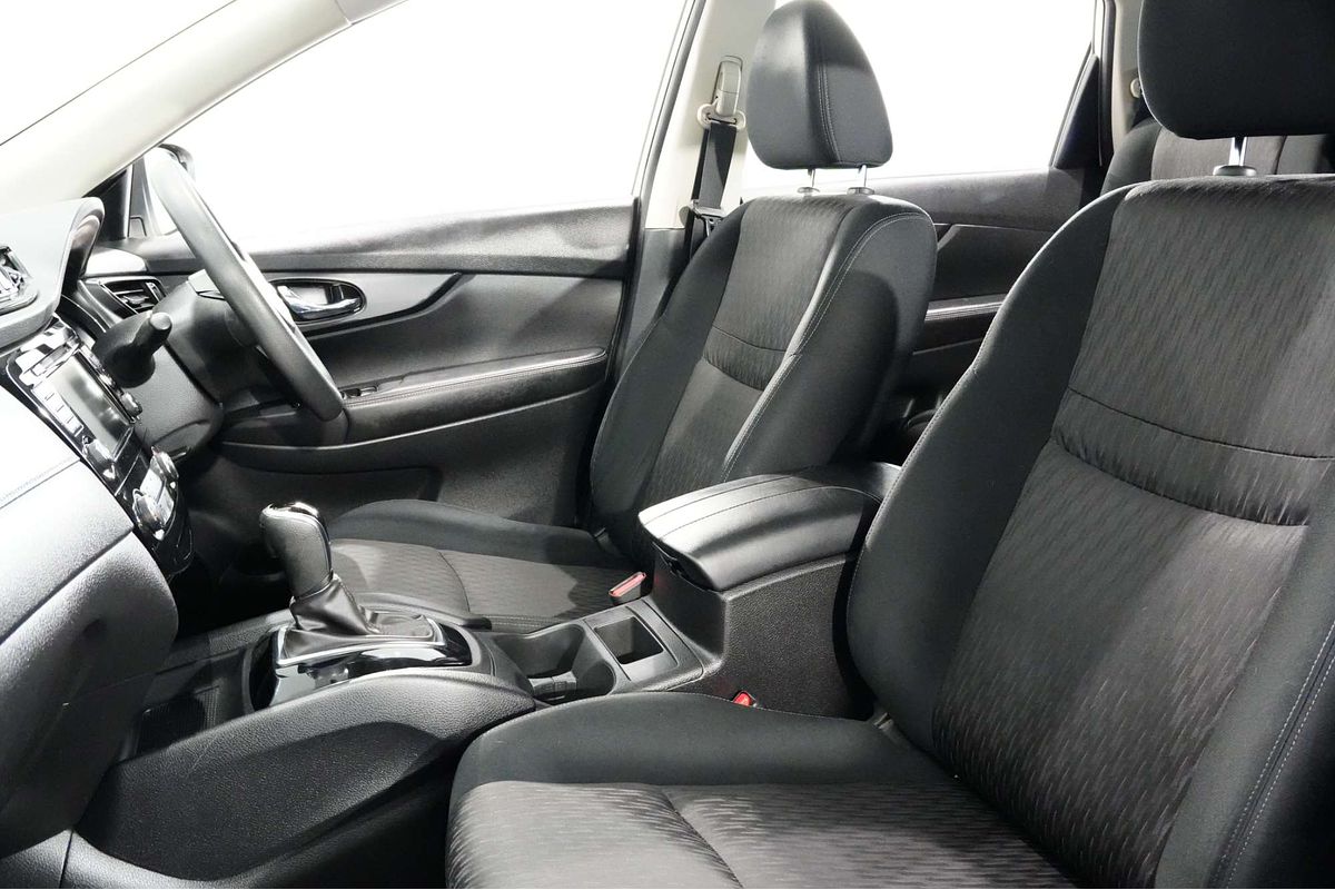 2022 Nissan X-TRAIL ST T32
