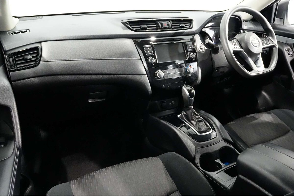 2022 Nissan X-TRAIL ST T32