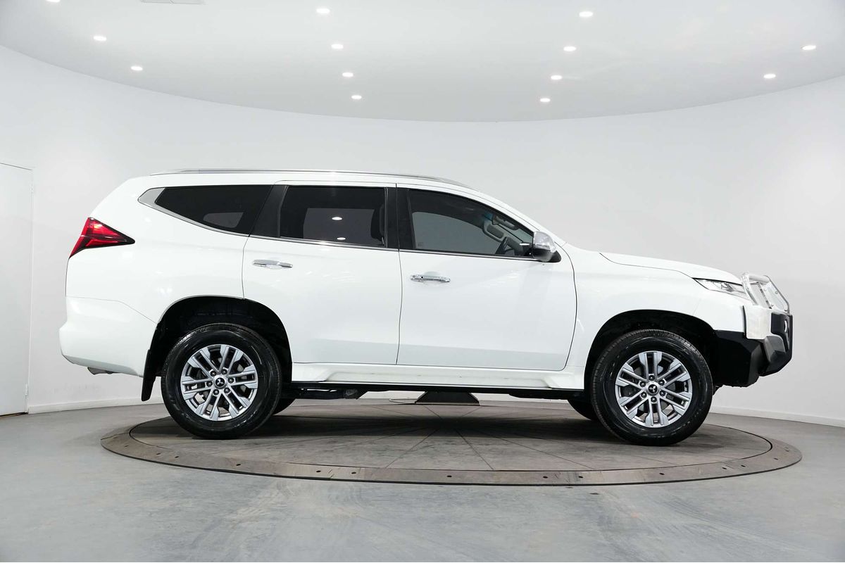2022 Mitsubishi Pajero Sport GLX QF