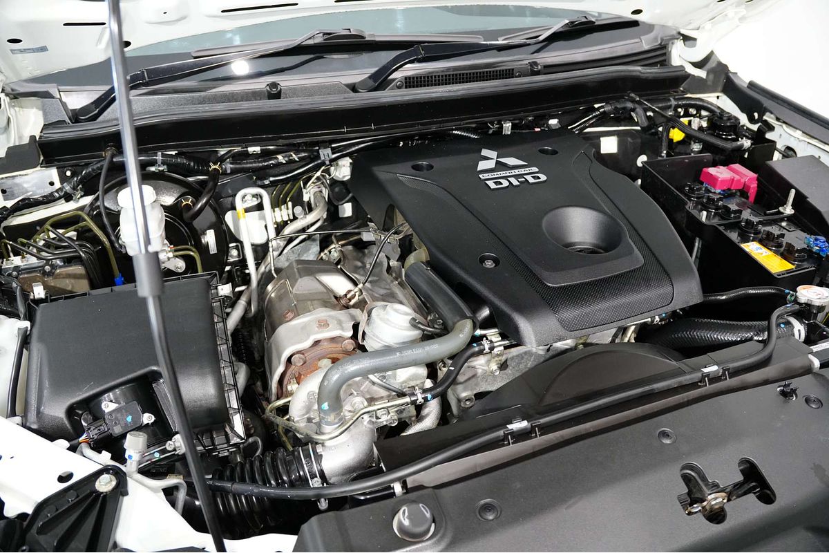 2022 Mitsubishi Pajero Sport GLX QF