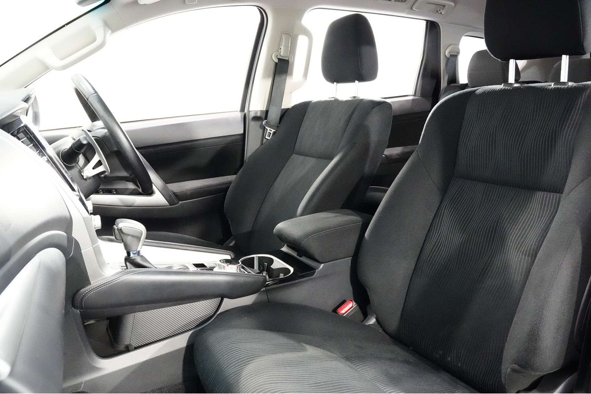 2022 Mitsubishi Pajero Sport GLX QF