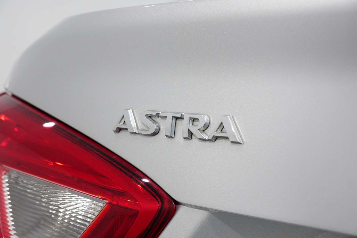 2017 Holden Astra LS+ BL