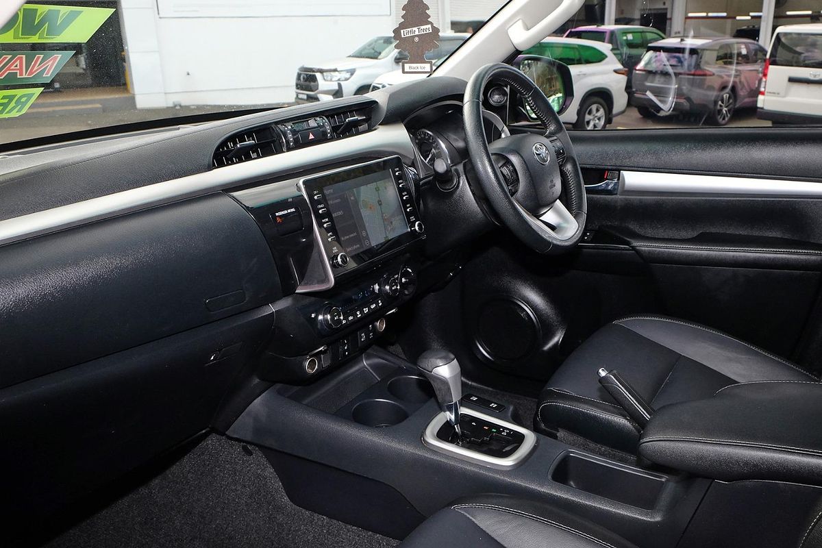 2020 Toyota Hilux SR5 GUN126R 4X4