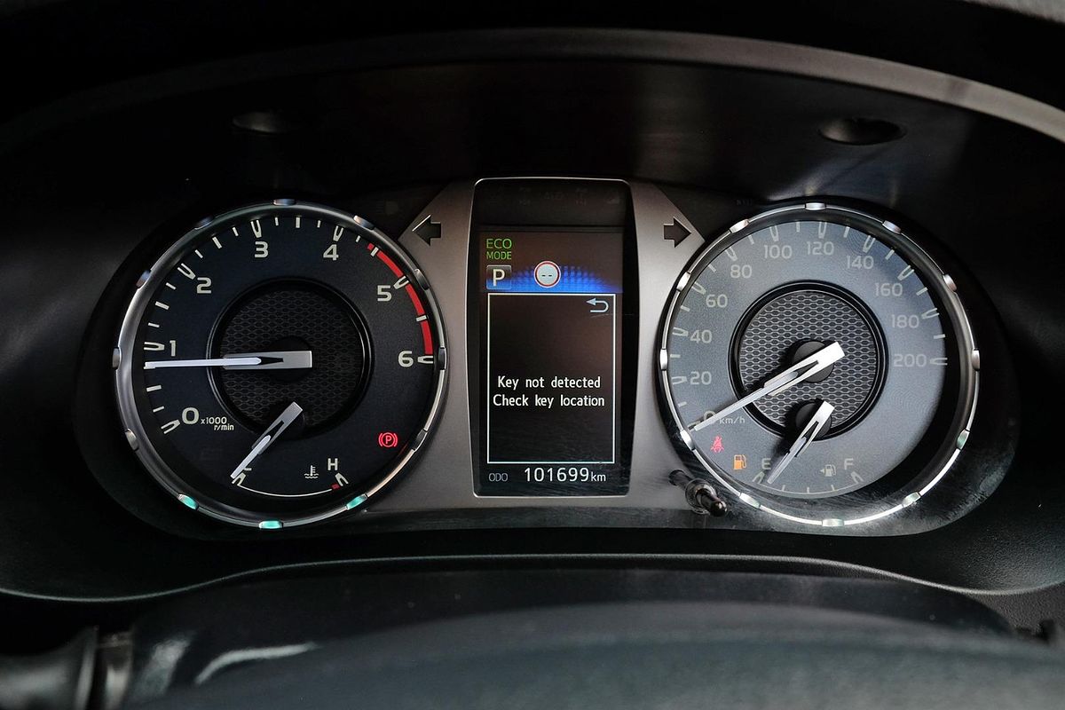 2020 Toyota Hilux SR5 GUN126R 4X4