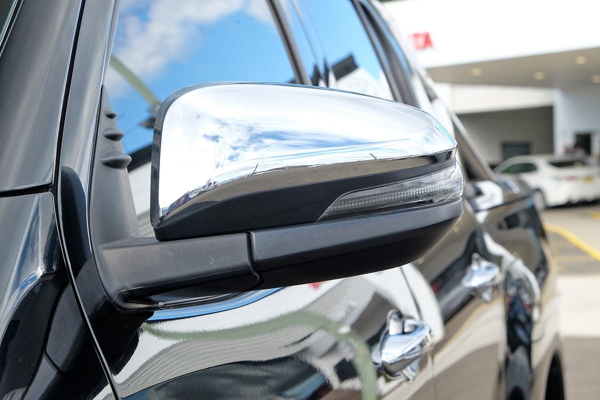 2020 Toyota Hilux SR5 GUN126R 4X4