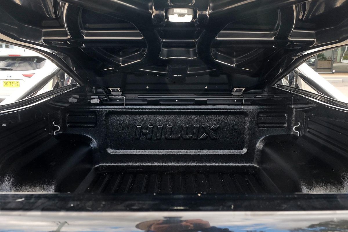 2020 Toyota Hilux SR5 GUN126R 4X4