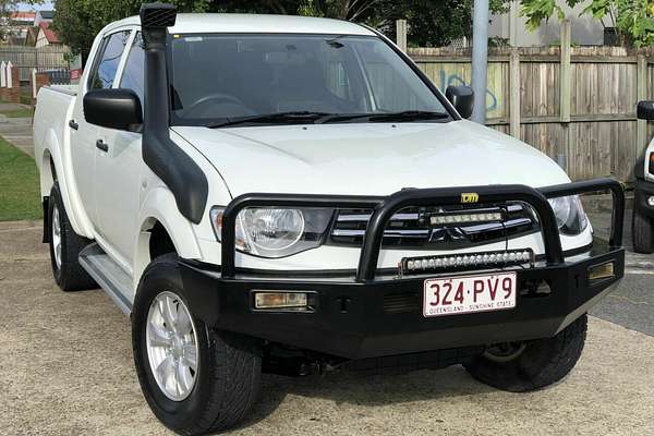 2015 Mitsubishi Triton GLX MN 4X4