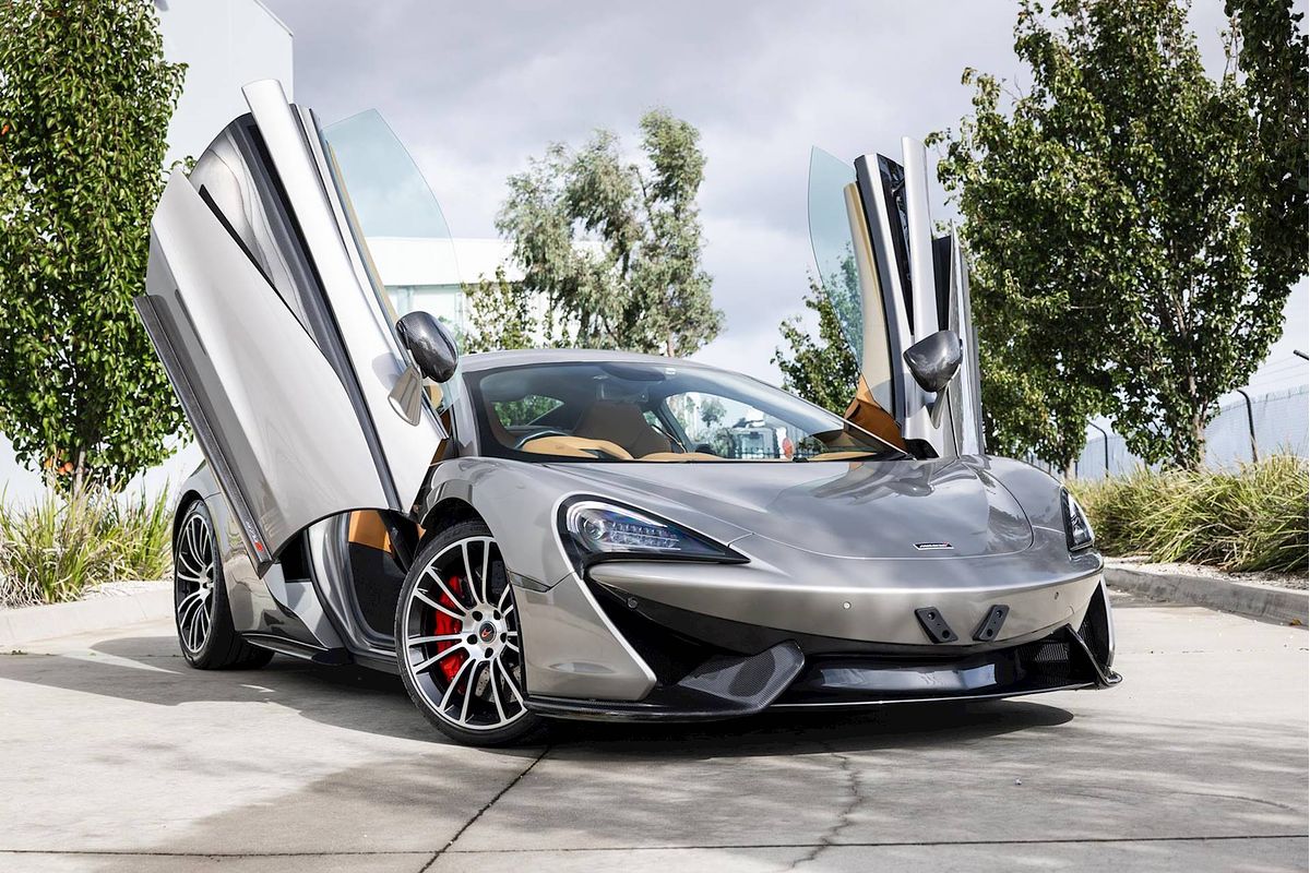 2016 McLaren 570S P13