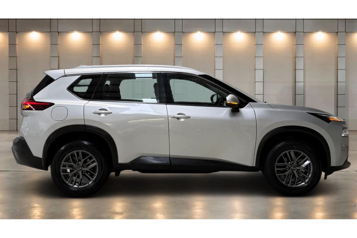 2024 Nissan X-TRAIL ST T33