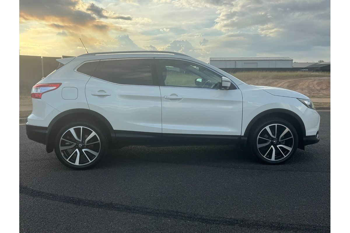 2015 Nissan QASHQAI Ti J11