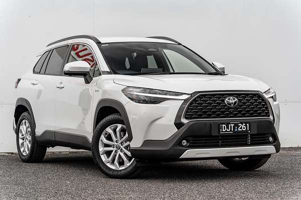 2024 Toyota Corolla Cross GXL MXGH15R