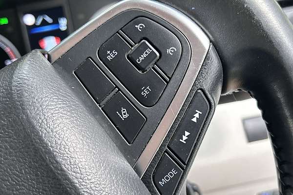 2023 Toyota Hiace GDH300R LWB thumb-16