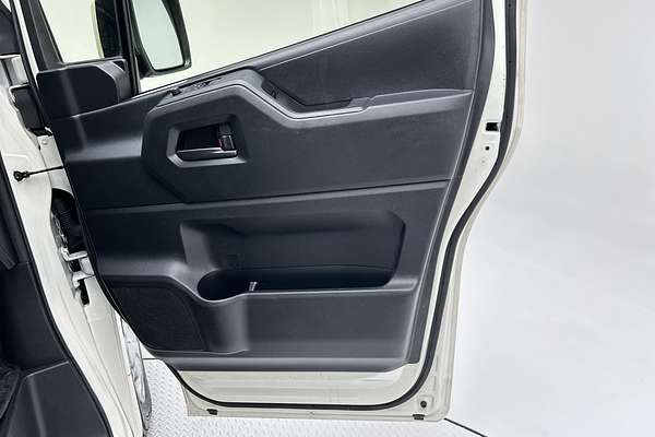 2023 Toyota Hiace GDH300R LWB thumb-17