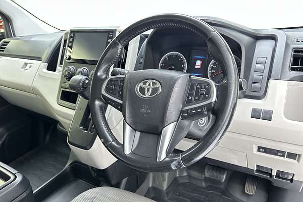 2023 Toyota Hiace GDH300R LWB thumb-18