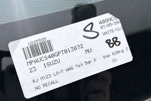 2023 Isuzu MU-X LS-T thumb-23