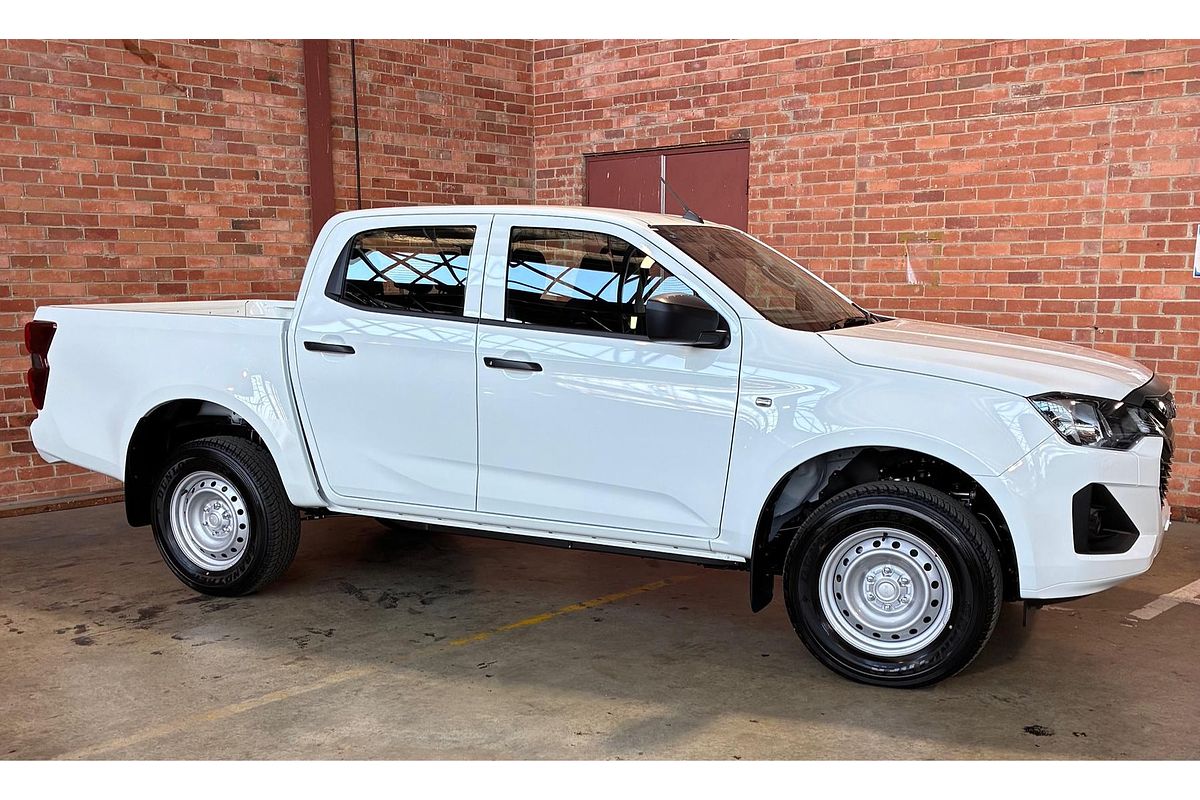 2026 Isuzu D-MAX SX High Ride Rear Wheel Drive