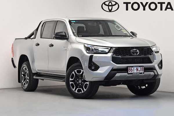 2025 Toyota Hilux SR5 48V GUN126R 4X4