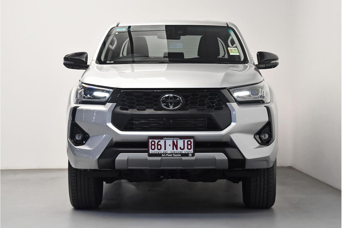2025 Toyota Hilux SR5 48V GUN126R 4X4