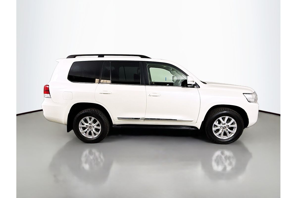2020 Toyota Landcruiser Sahara VDJ200R