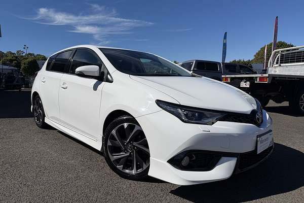 2017 Toyota Corolla ZR ZRE182R