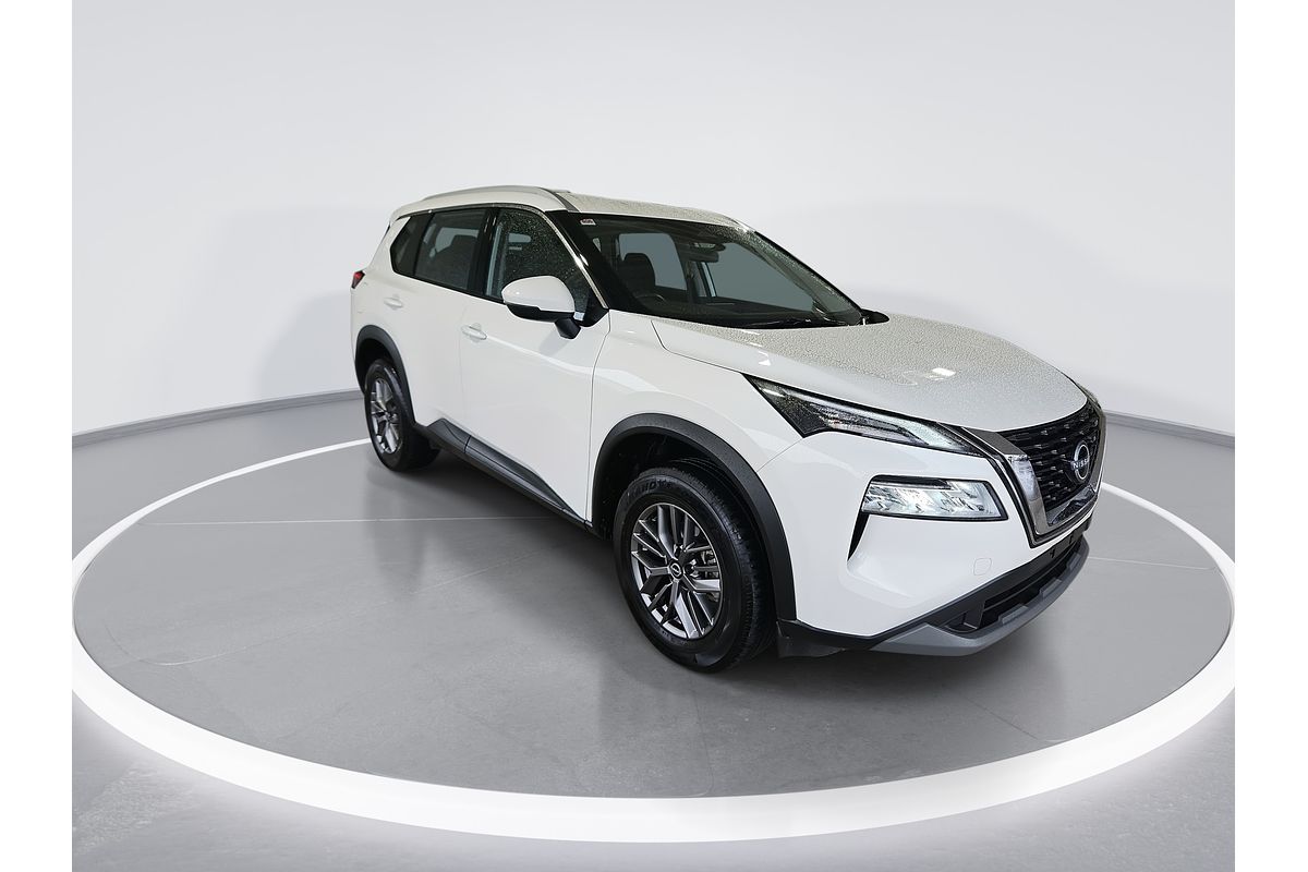 2024 Nissan X-TRAIL ST T33