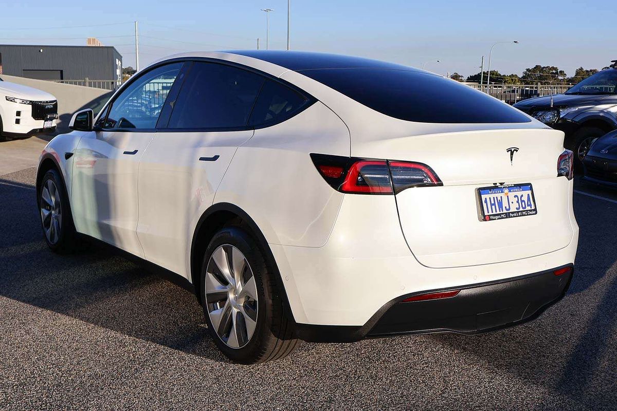 2023 Tesla Model Y Rear-Wheel Drive
