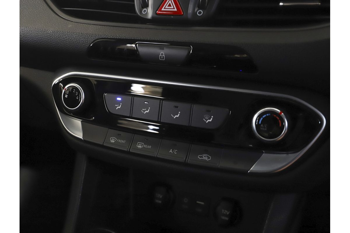 2019 HYUNDAI i30 ACTIVE 6 SP AUTOMATIC 4D HATCHBACK 4CYL