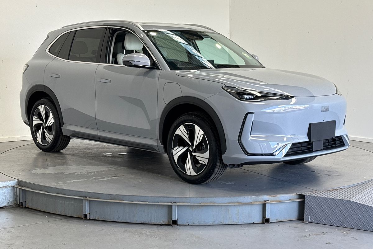 Geely Silver SOLD 2026 Geely EX5 Inspire Extended Range in Moonlit Silver | New SUV ...