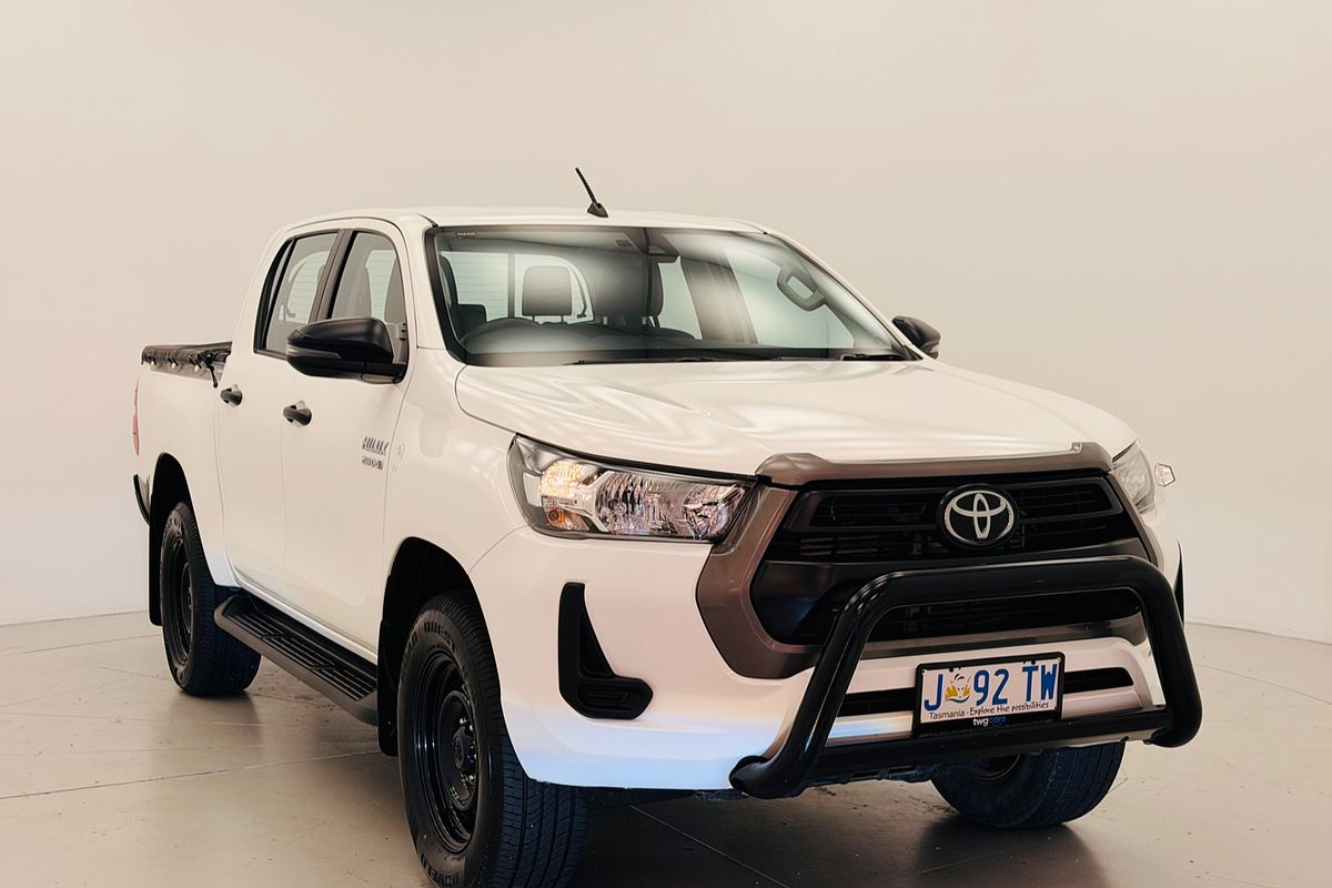 Hilux 4x4 SR 2.8L T Diesel Automatic Double Cab