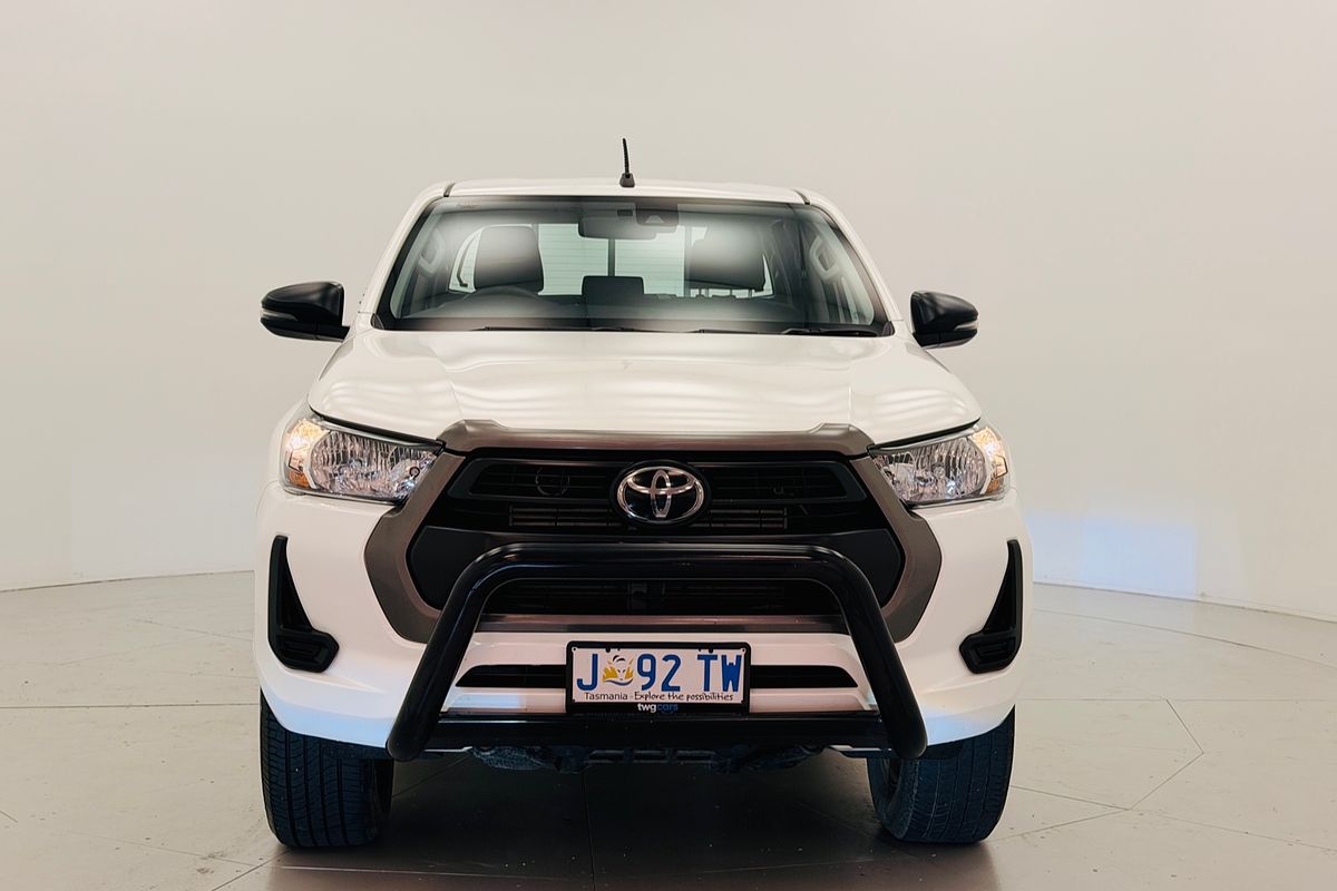 Hilux 4x4 SR 2.8L T Diesel Automatic Double Cab