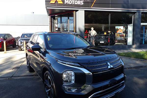 2025 Mitsubishi Outlander PHEV Exceed ZM