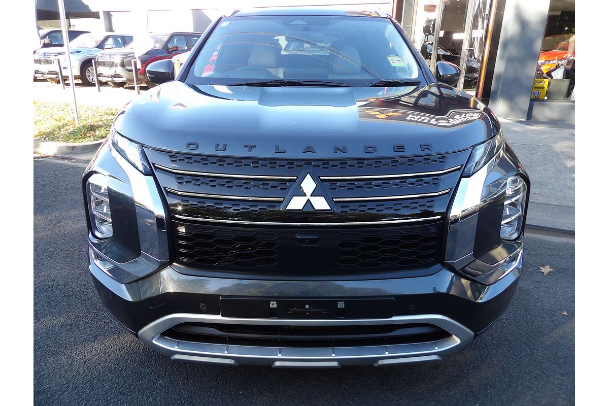 2025 Mitsubishi Outlander PHEV Exceed ZM