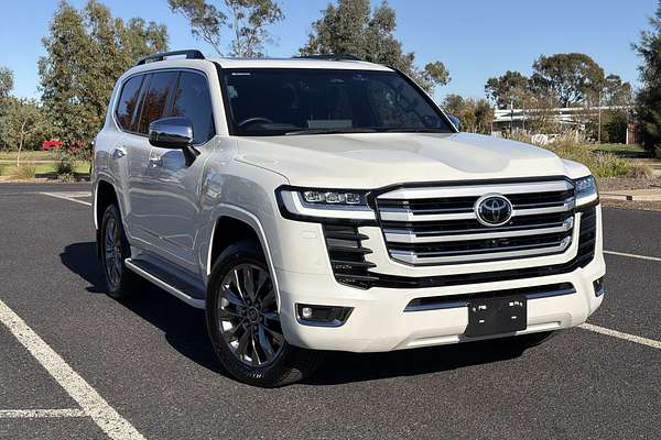 2025 Toyota Landcruiser Sahara ZX FJA300R