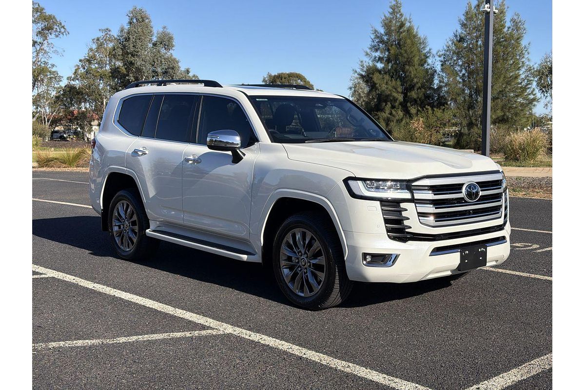 2025 Toyota Landcruiser Sahara ZX FJA300R
