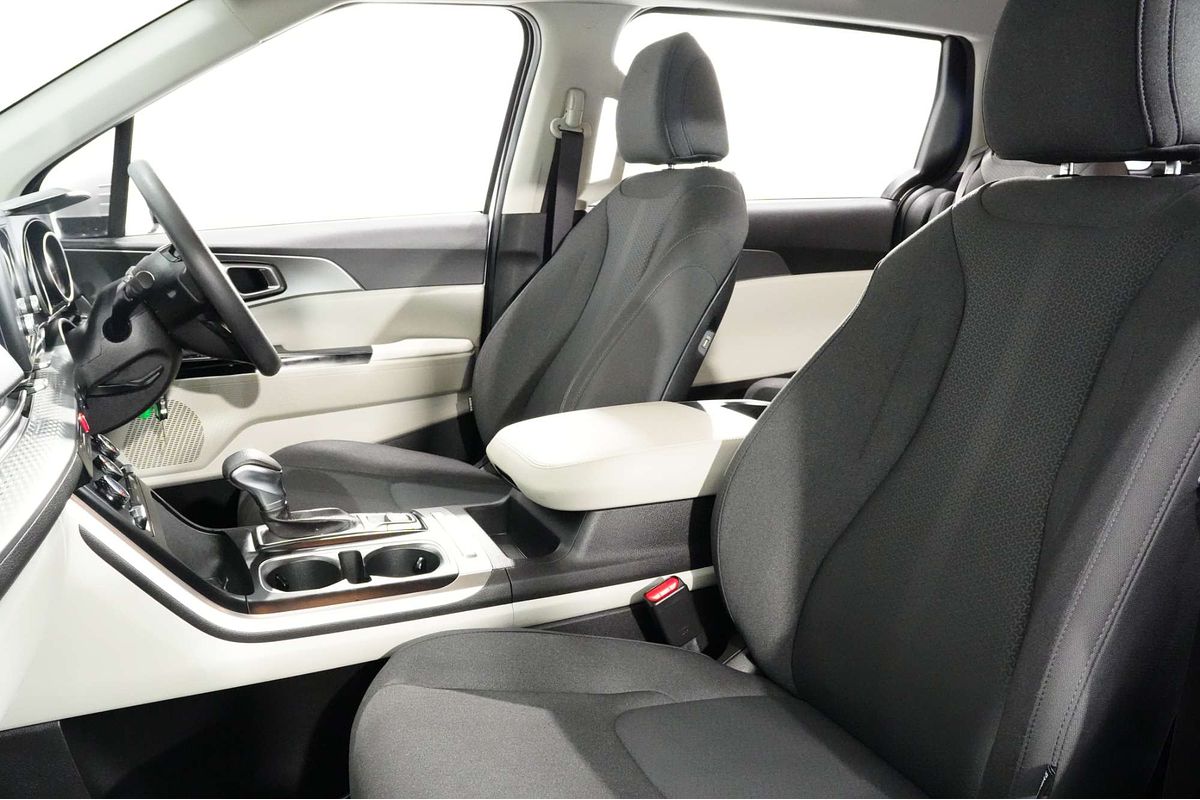 2021 Kia Carnival S KA4