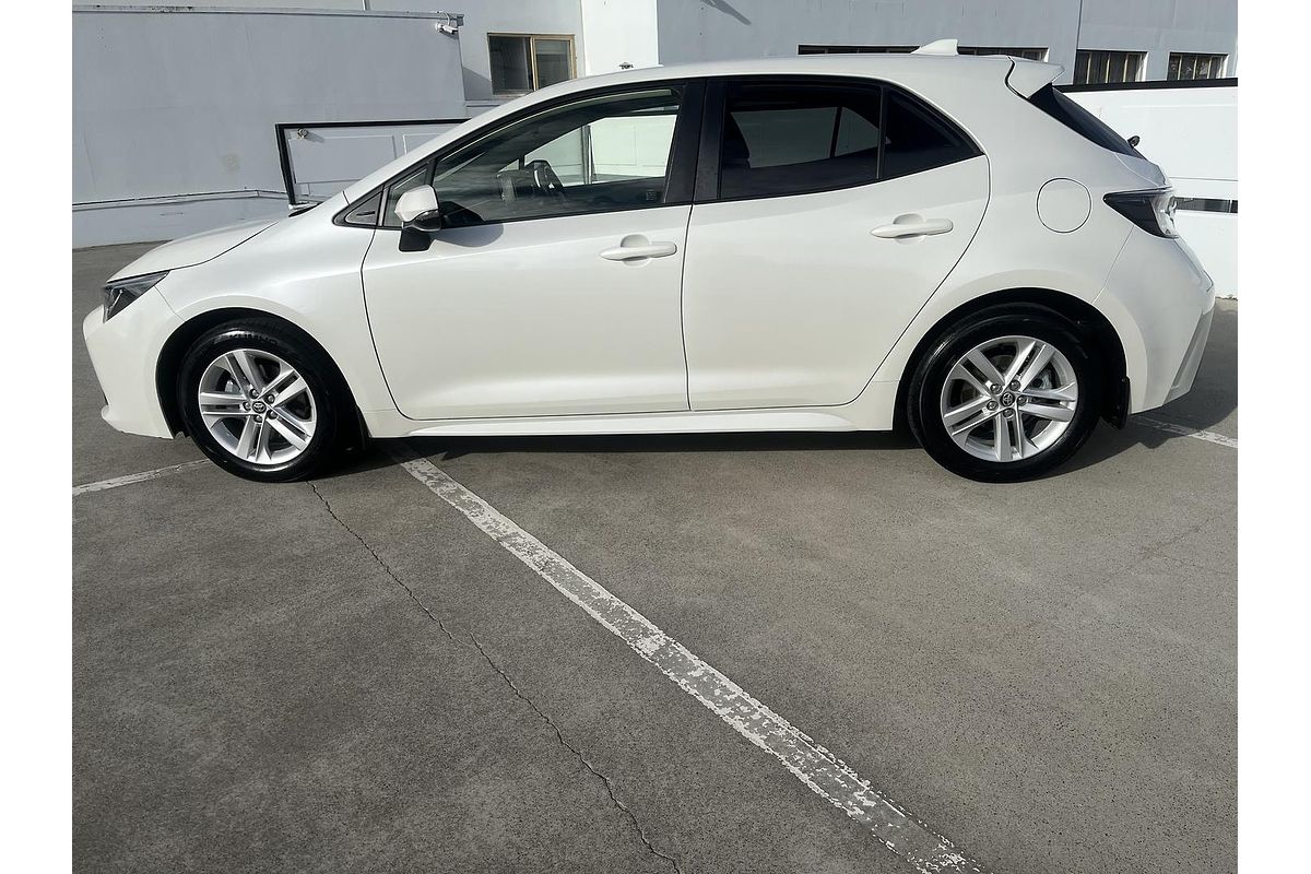 2019 Toyota Corolla Ascent Sport MZEA12R